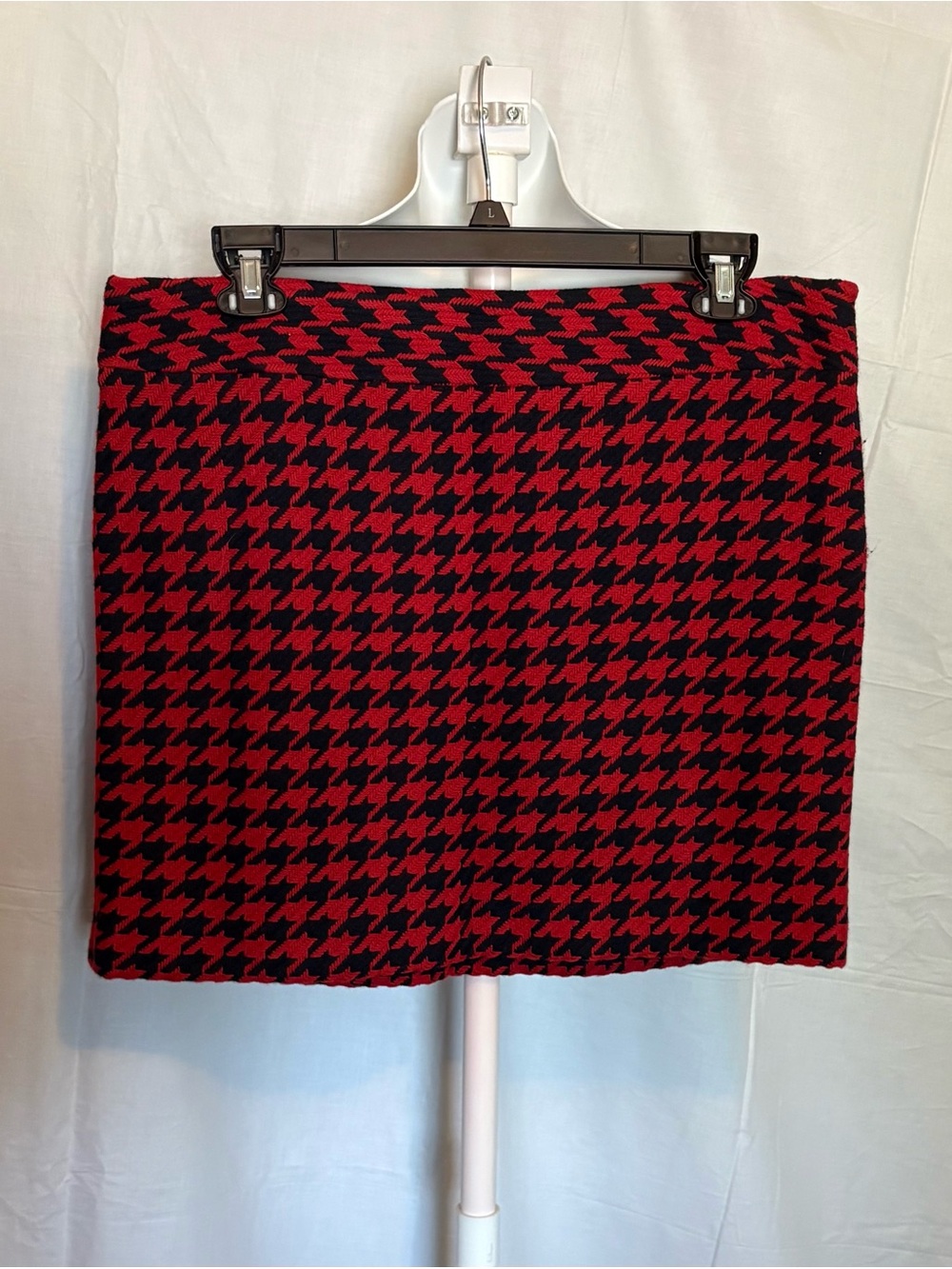 Tommy Hilfiger Red and Black Houndstooth Mini Skirt